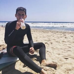 Meet your Posher, Davis